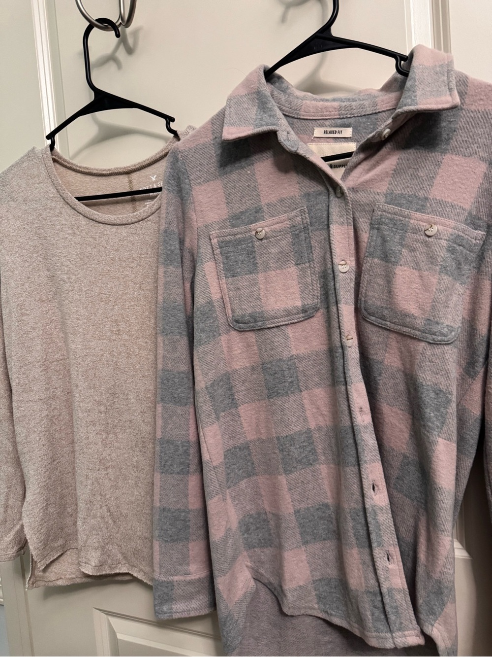 BUNDLE Thread & Supply Plaid Button-Up Shirt & AE soft & sexy sweater – XS